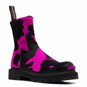 CamperLab Eki cow print boots